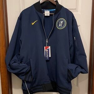 Nike Men's Phillies City Connect Bomber Jacket - NWT